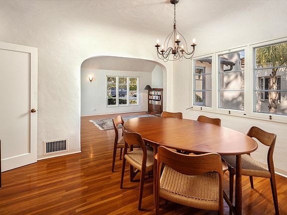 5th image of 2411 Anacapa St