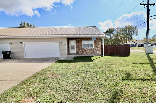 1248 Orchard Dr Photo 1