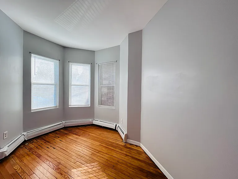 Bedroom 1 (front)