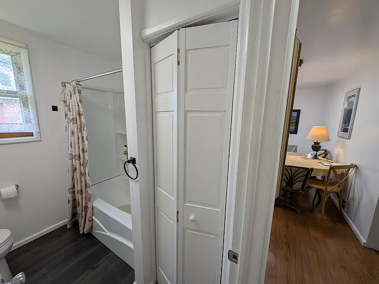 8 Coolidge St — Photo 13