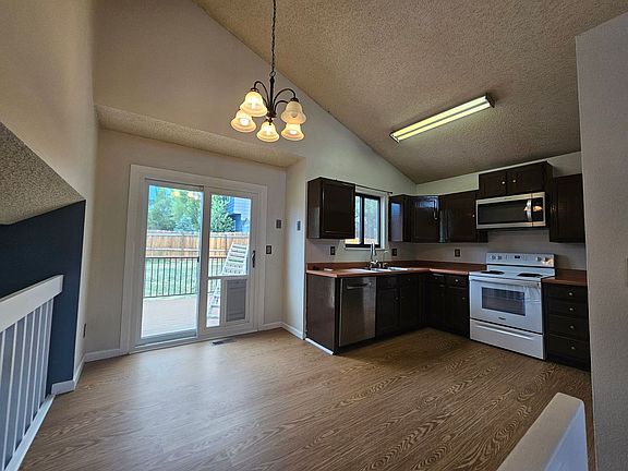 5th image of 7490 Woody Creek Dr