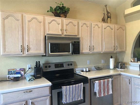 3rd image of 7692 E Larkspur Drive