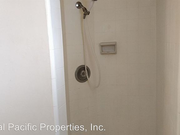 5th image of 426 Namahana St APT 403