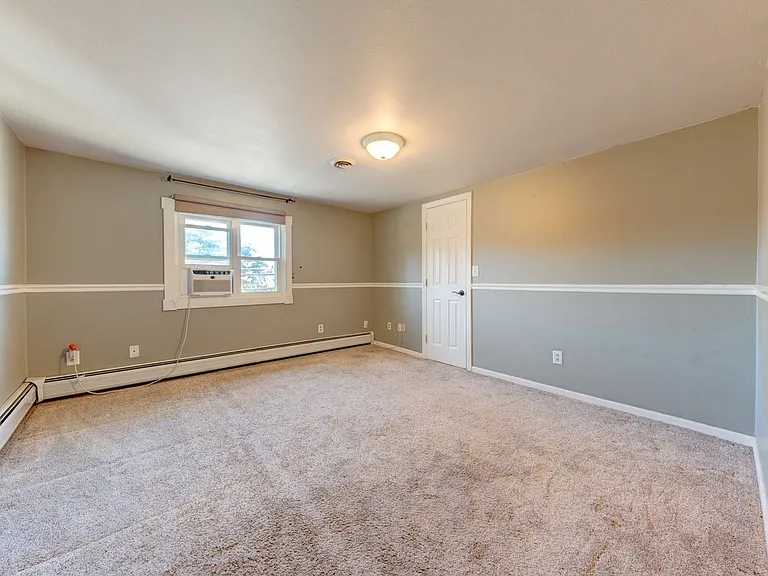 1091 S Main St #2 — Photo 18