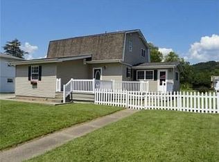 6196 Birkewood Rd, Huntington, WV 25705