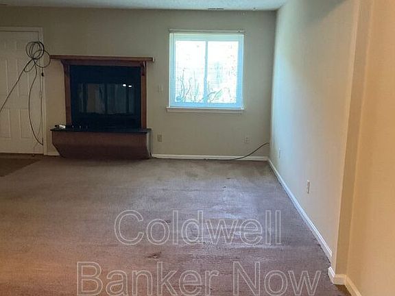 5th image of 3508 Woodburne Dr