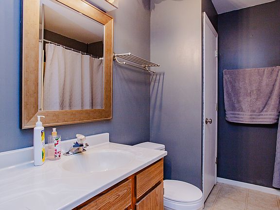 3rd image of 1370 Cunat Ct APT 1B