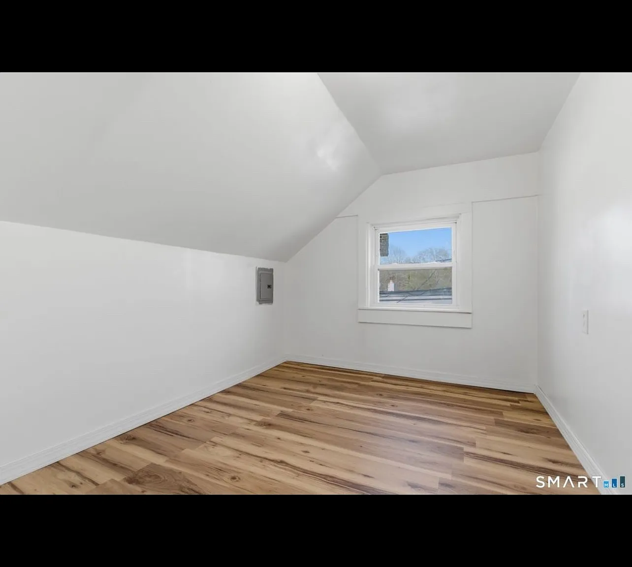 11 Putnam Rd — Photo 3