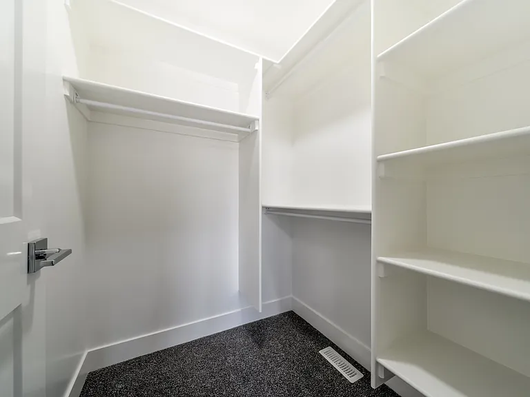 595 Black Stone Blvd #M — Photo 16