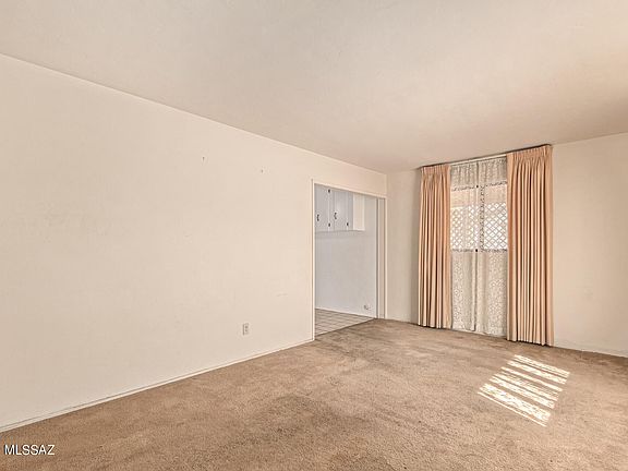 5th image of 842 W Calle Margarita