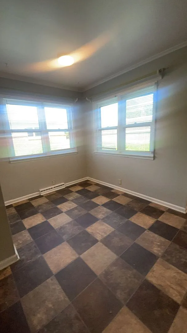824 W Wayne St. (Wynn Funds, LLC) — Photo 2
