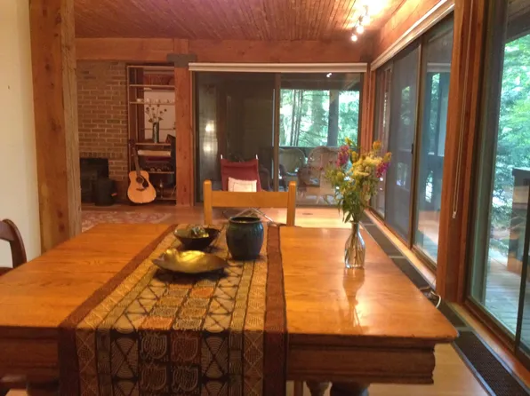 125 Redrock Dr Unit 4, Burlington, VT 05401