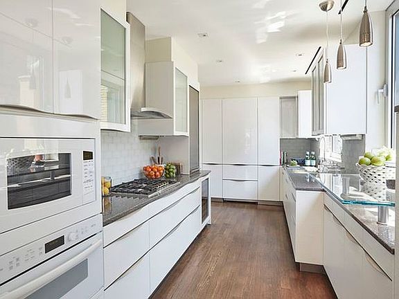 5th image of 444 E 57th St #Penthouse