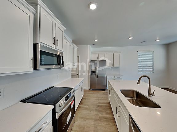 3rd image of 6552 E Paseo Alga
