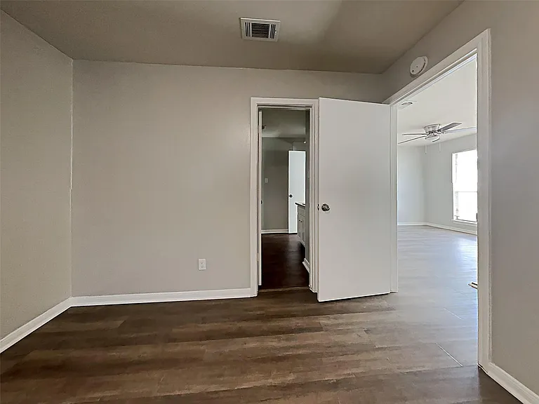 6737 Tournament Dr — Photo 16