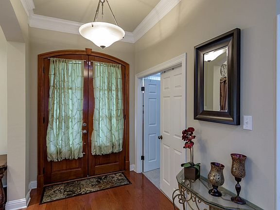 3rd image of 127 Bienville Dr