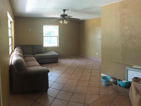 2nd image of 760 Ballard Dr