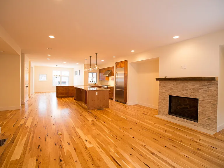 18 E Beall St #1 — Photo 3