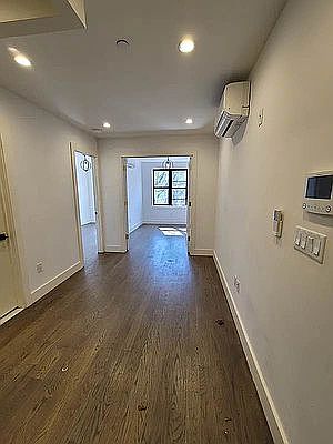 3rd image of 824 Saint Johns Pl APT 4B