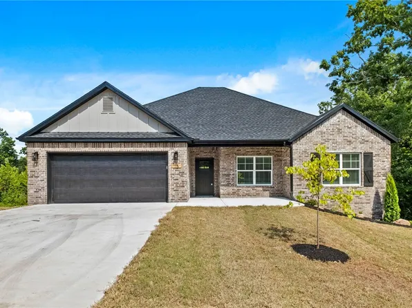 15 Handa Ln, Bella Vista, AR 72715