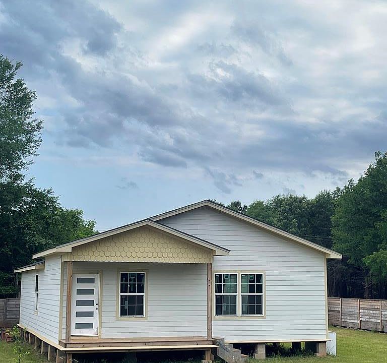 1st image of 1702 Amy Ln