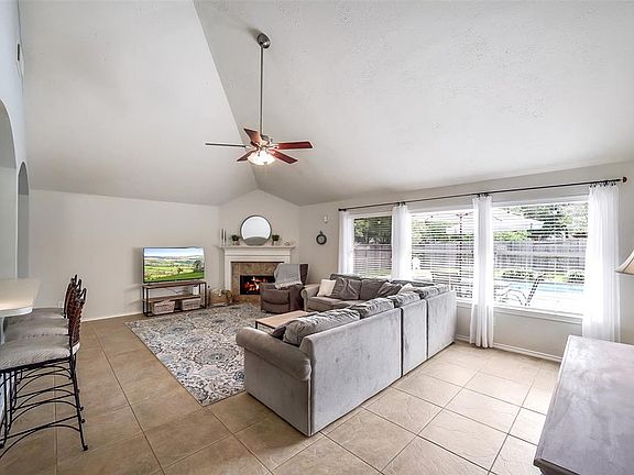 5th image of 3207 Auburn Hollow Lane