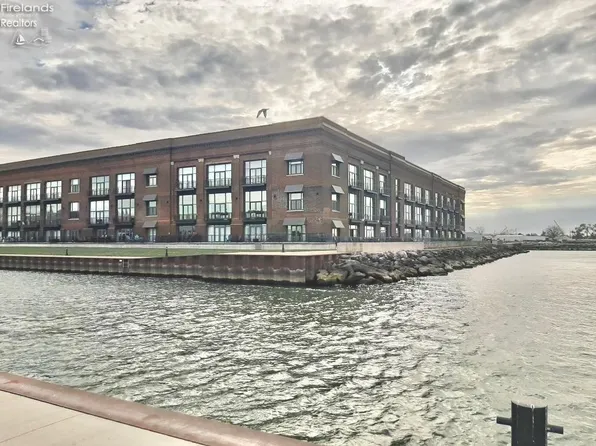 401 W Shoreline Dr Unit 200, Sandusky, OH 44870