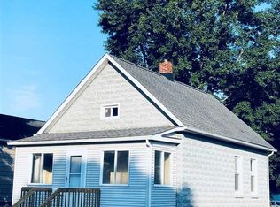 253 Pleasant St, Marine City, MI 48039