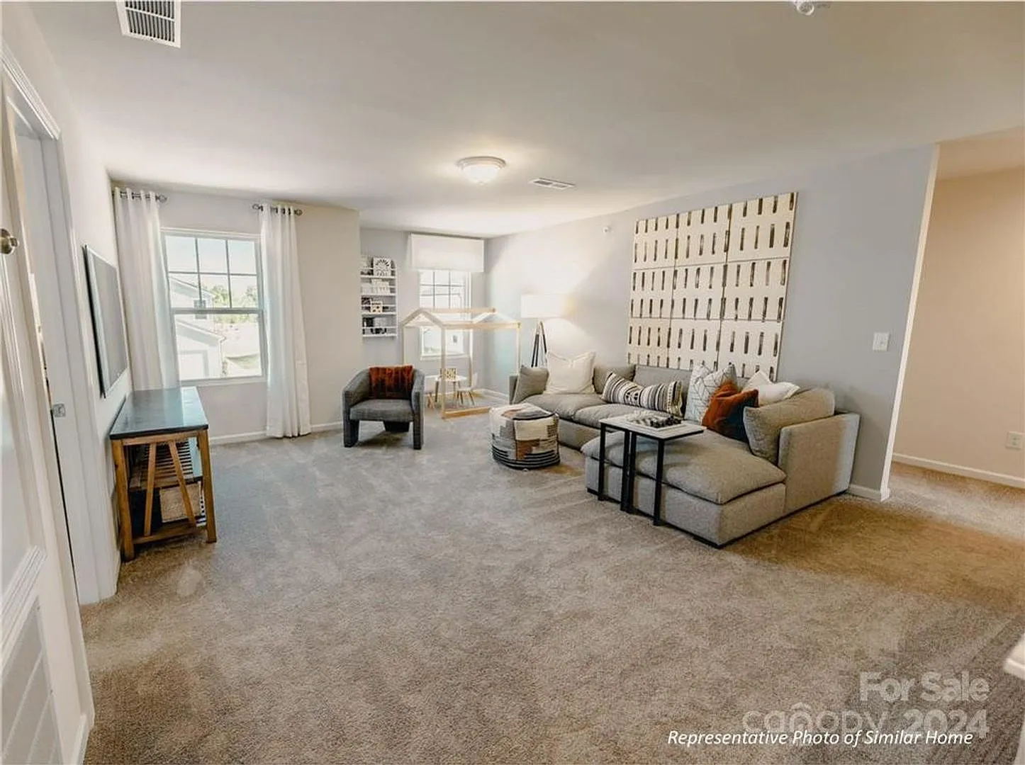 Room in 5 Bedroom Home at Luca Ter SW — Photo 4