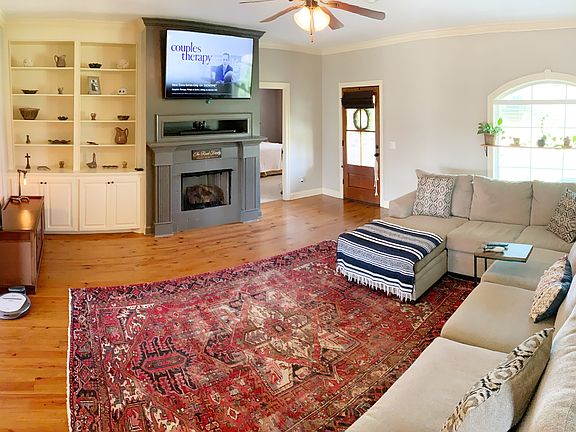 4th image of 283 Rockbridge Dr