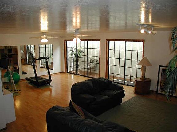 4th image of 2128 Caroline Lane #WOW!!