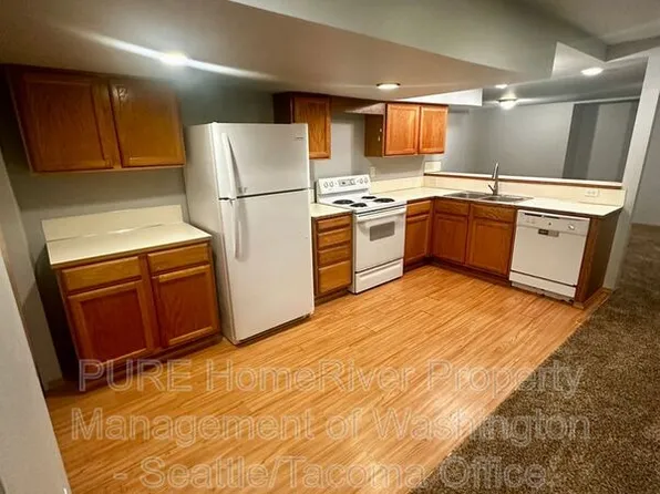 702 119th St S #B, Tacoma, WA 98444