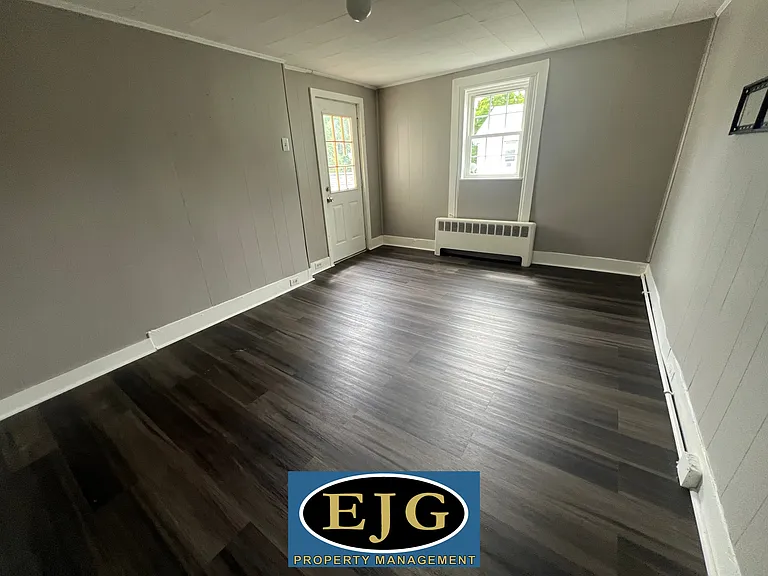 254 Central St #E — Photo 17