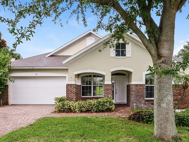 1174 Green Vista Cir — Photo 1