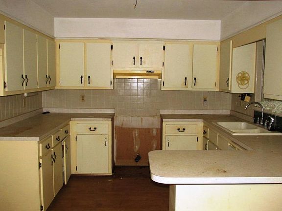 5th image of 1607 Lindberg Ave