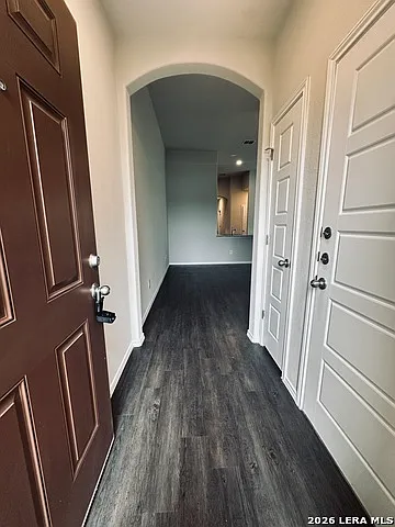 3 bed, 2.0 bath, 2702 sqft, $1,450 — Photo 3