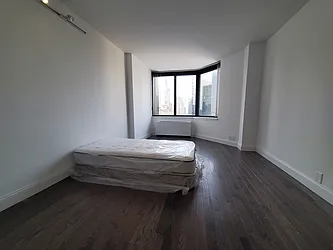 Rented by Luxury Habitat