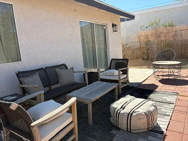 61852 Oleander Dr — Photo 17