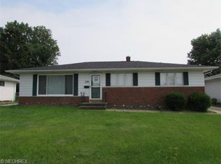 396 E Meadowlawn Blvd, Seven Hills, OH