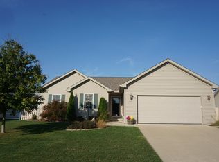 2701 Milford Dr, Urbana, IL 61802