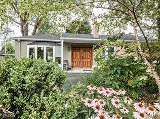 2203 Illinois Rd, Northbrook, IL 60062