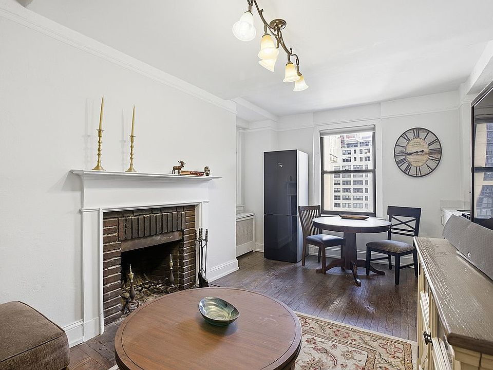 1st image of 10 Mitchell Pl APT 9F