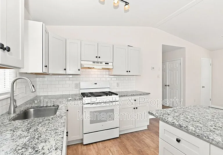 2824 Moreland Rd #2 — Photo 6