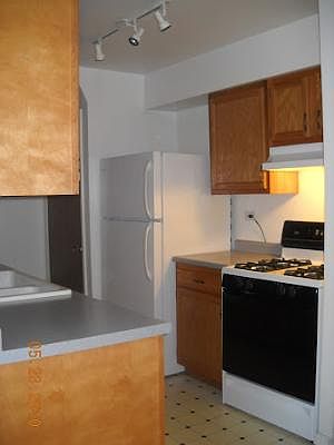 2nd image of 4012 Euclid Ln