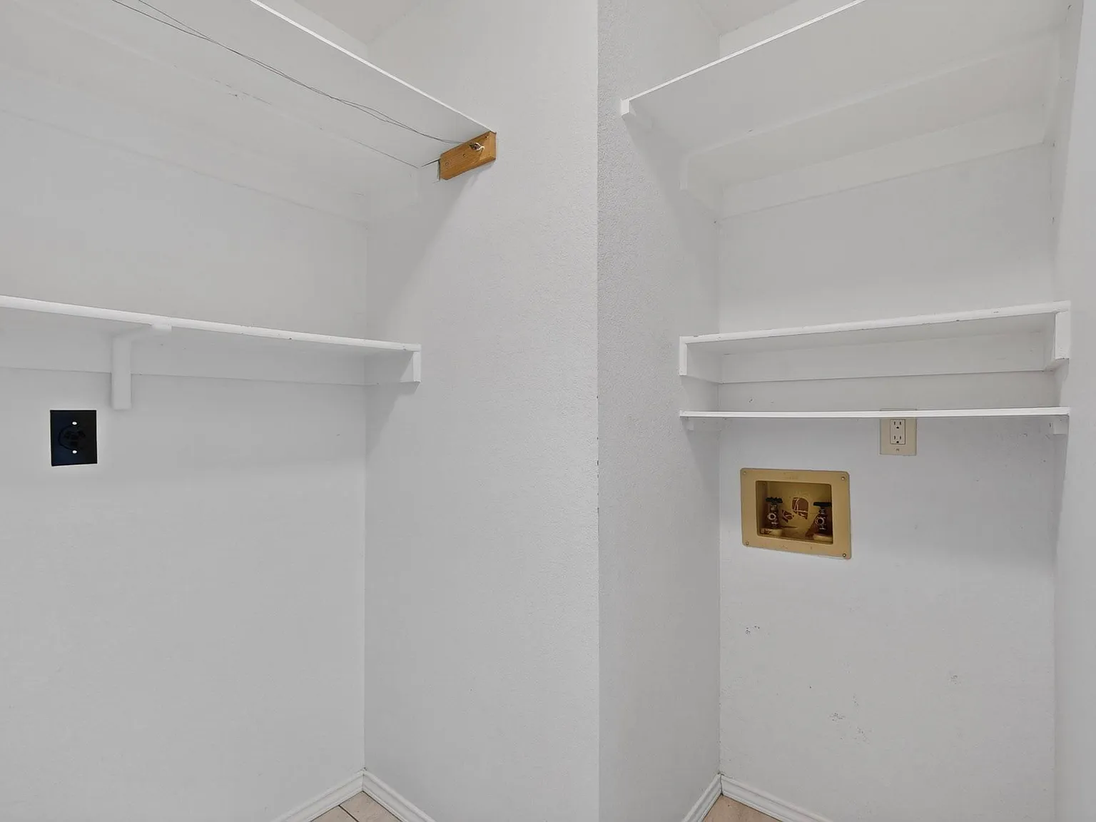 3 bed, 1964 sqft, $2,700 — Photo 3