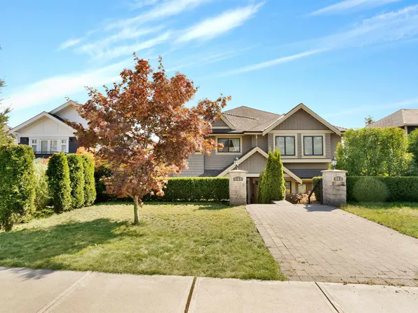 545 E 4th St, North Vancouver, BC V7L 1J7
