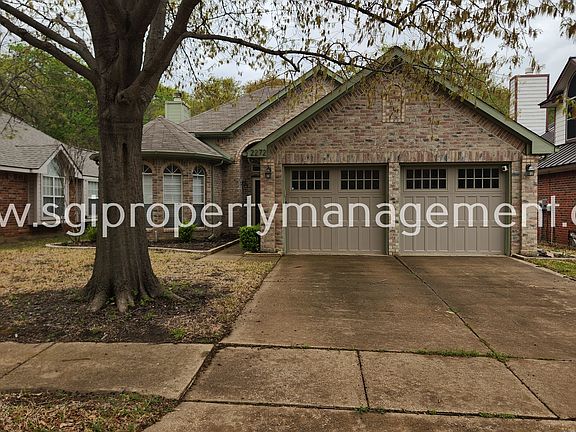 2nd image of 2272 Grandview Dr