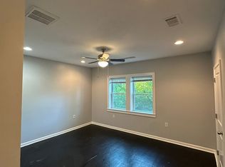 205 Adams St NE #3A, Washington, DC 20002