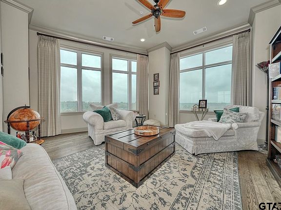 2nd image of 2801 Wexford Dr APT 1104