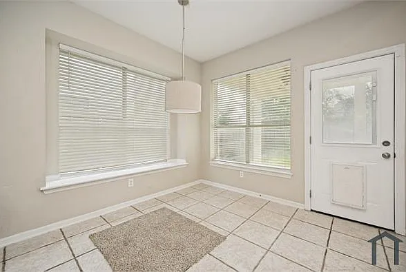 1650 Meadows Ave — Photo 19